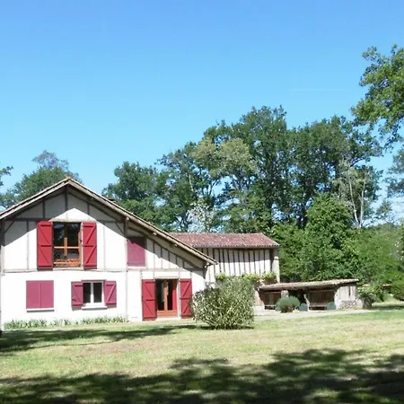 Ferienhaus Ferme De Lobit *